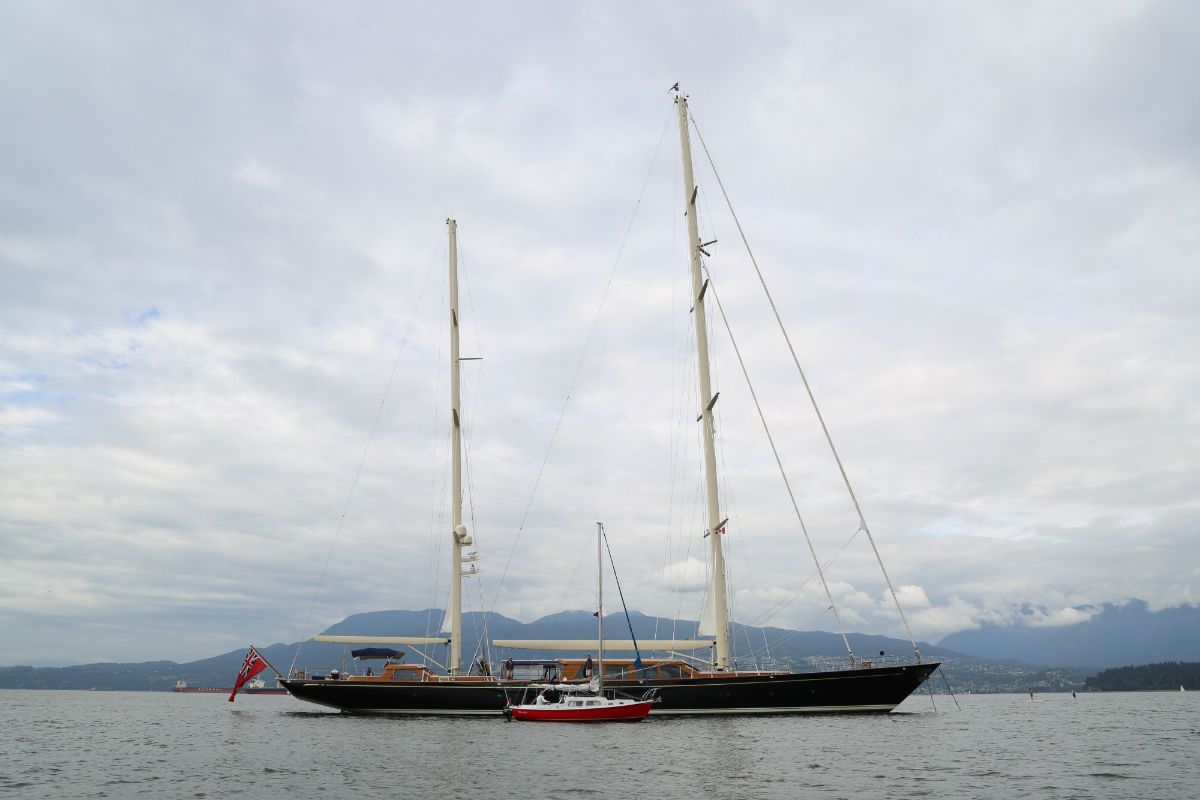 Kia Aura the 27 foot Coronado alongside Sailing Yacht Thalia in Vancouver